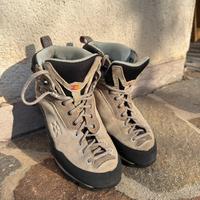 Scarponi trekking Garmont