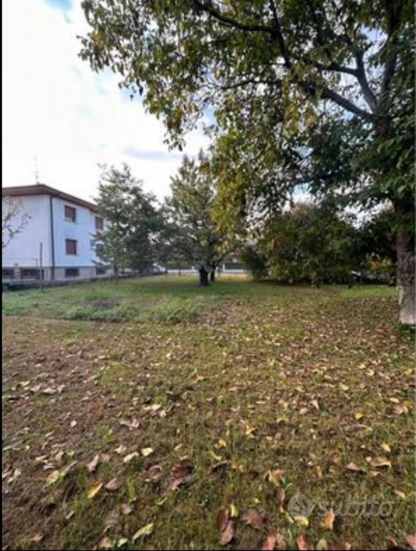 Terreno edificabile 860 mq - Vista 2