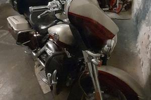 HARLEY-DAVIDSON FLHTCUSE CVO SCREAMIN' EAGLE ELECT