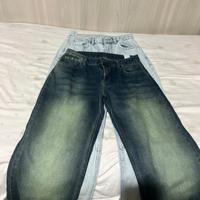 Coppia di jeans a vita alta