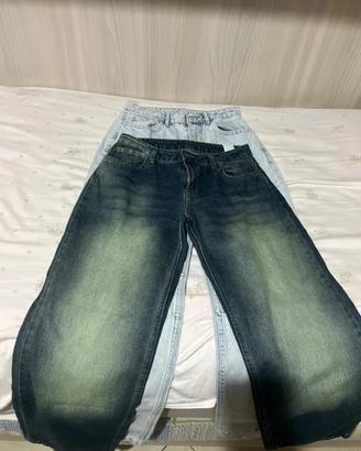 Coppia di jeans a vita alta