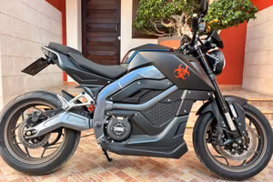 Moto elettrica Tinbot RS1 limited edition