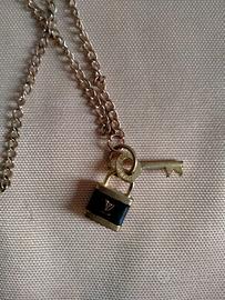 Vintage mini charm lucchetto e chiavetta  LV