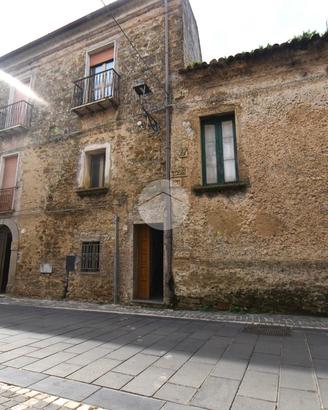 3 LOCALI A PRIGNANO CILENTO