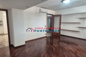 PRESSI VIA SPALTI - Appartamento uso ufficio 1°p