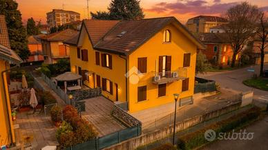 VILLA A SCHIERA A SAN MARTINO IN RIO