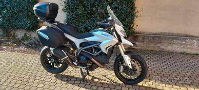 Ducati Hyperstrada 821 - 2014