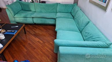 divano in alcantara Arflex