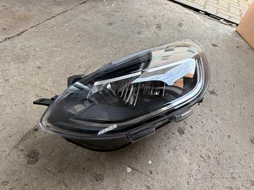 Faro ford fiesta restyling 2022