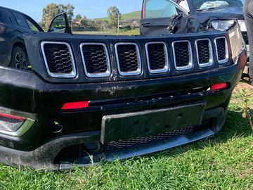 PARAURTI JEEP COMPASS LIMITED 2018 NERA