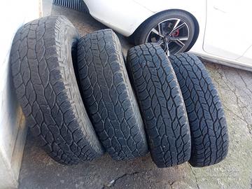 pneomatici 235/85/16 