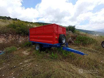 Rimorchio agricolo ribaltabile