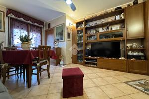 3 LOCALI A CAMERI