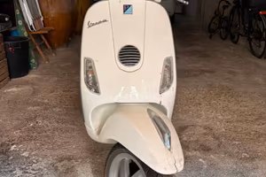 2009 Vespa Piaggio lx 50cc 4 tempi 4 valvole