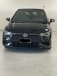 GOLF 8 R 320 cv performance AKRAPOVIC