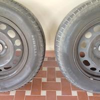 2 gomme usate Pirelli 195/65 R15 estive
