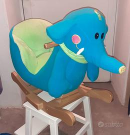 dondolo in legno/peluche Elefantino