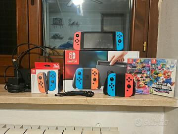 Nintendo Switch + 2 Joycon e 2 giochi