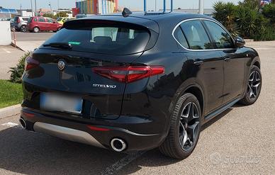 Alfa Romeo Stelvio 2.2 Turbodiesel 210 CV Q4 Ti –