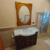 mobile bagno con specchio