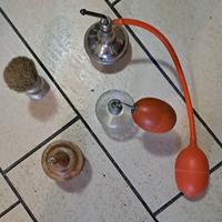 Articoli d'altri tempi per barbieri