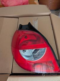 Fari Renault Clio 3 serie 