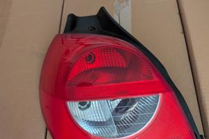 Fari Renault Clio 3 serie 