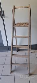 scala in legno pieghevole vintage