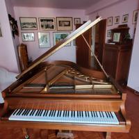 pianoforte mezza coda