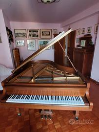 pianoforte mezza coda