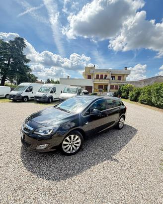 Opel Astra 1.4 140CV Sports Tourer Cosmo