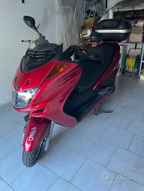 scooter Yamaha majestic 250.