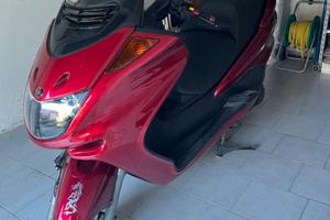 scooter Yamaha majestic 250.