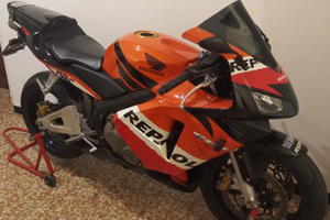 Moto Honda CBR 600 RR 2004