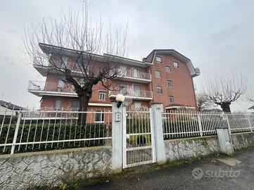 2 LOCALI A PIOBESI TORINESE