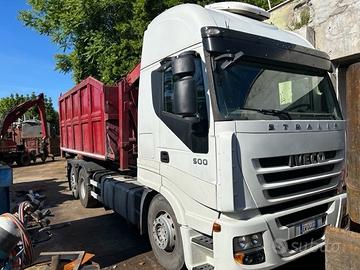 Camion iveco stralis 500 scarrabile