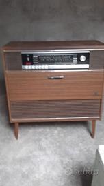 Radio /giradischi Grunding Como 5 anni 70