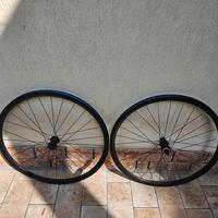 ruote corsa/gravel tubeless Shimano