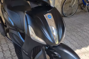 Piaggio Beverly 350 
