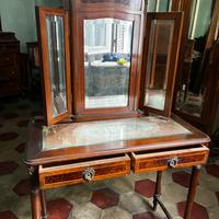 Specchiera per trucco Petineuse in stile