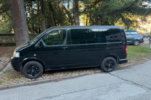 VW Caravelle 4-motion