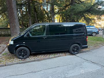VW Caravelle 4-motion