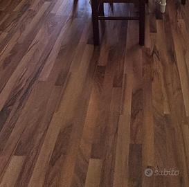 Laminato-come nuovo-25 mq + Omaggio