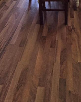 Laminato-come nuovo-25 mq + Omaggio