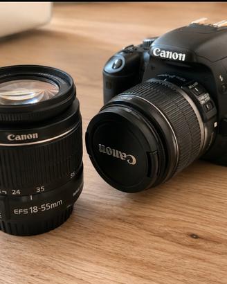 Canon EOS 550D + obiettivo EF-S 18-55mm