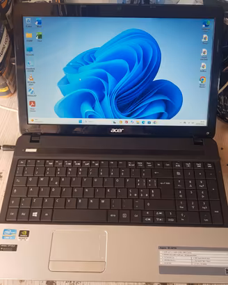 Portatile Acer i7 ssd 240 ram 8giga