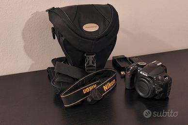 Reflex Nikon D3100+Boxer Mantona ( Pochi scatti)