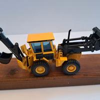 Pala gommata con retro escavatore VOLVO BM6300