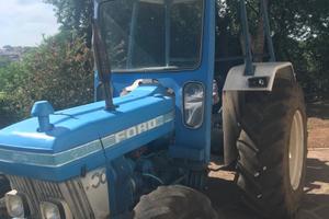 Trattore agricolo FORD 4610