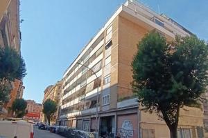 2 LOCALI A ROMA